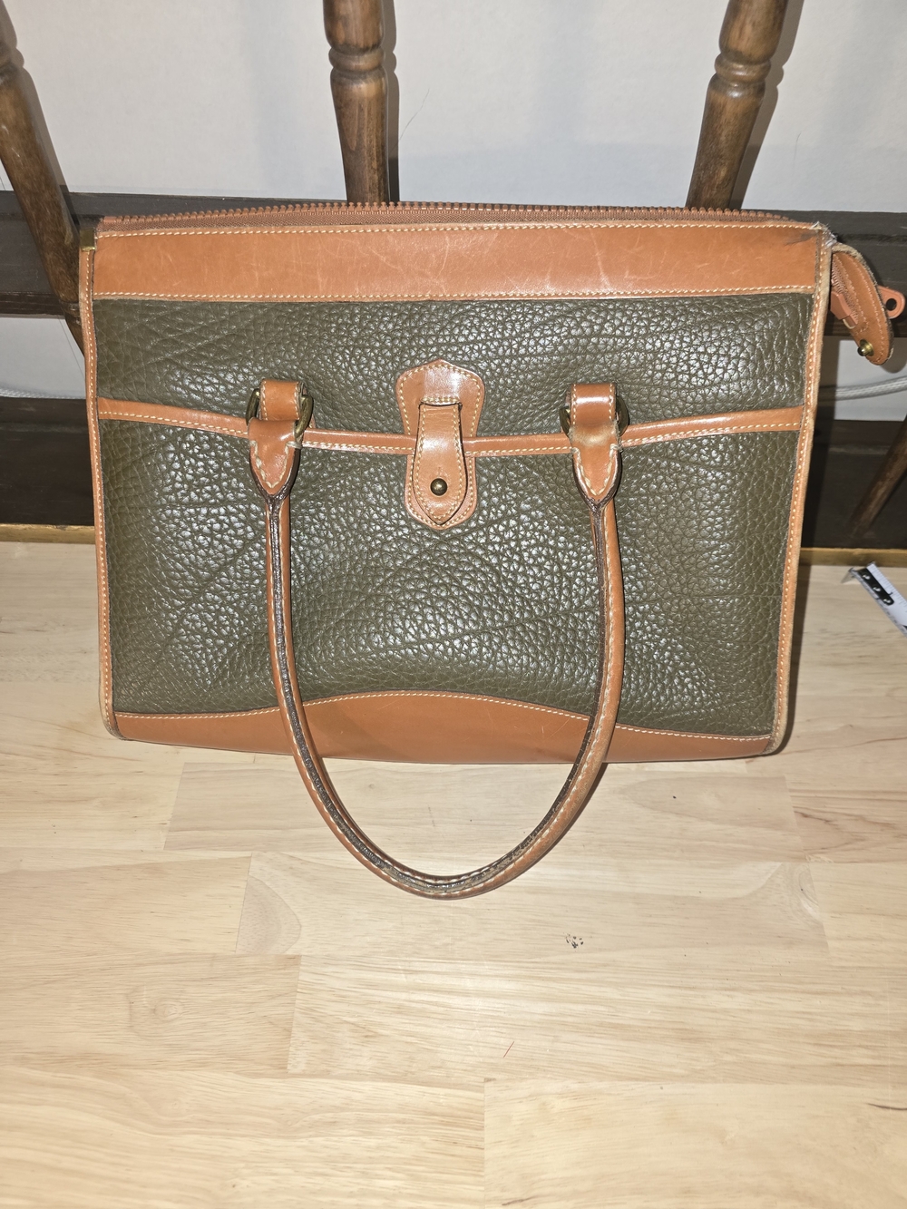 Dooney and Bourke Bag - Picture 10 of 11